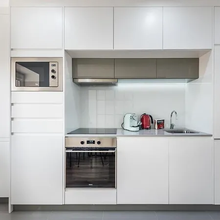 Cozy Studio-fast Wi-fi-near Campanha Station & River Oporto