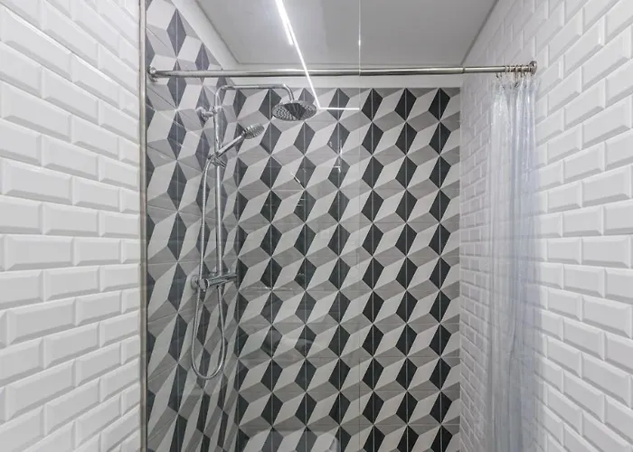 Apartment Cozy Studio-fast Wi-fi-near Campanha Station & River *