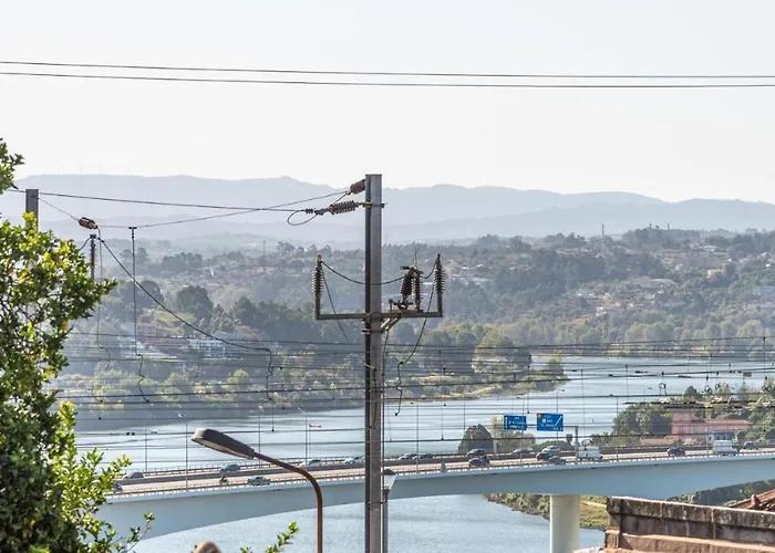 Cozy Studio-fast Wi-fi-near Campanha Station & River *